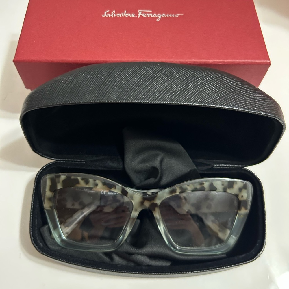 Salvatore Ferragamo Gancini